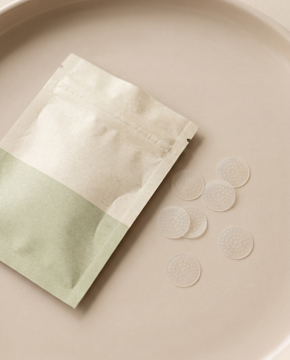 Claro patches with pouch